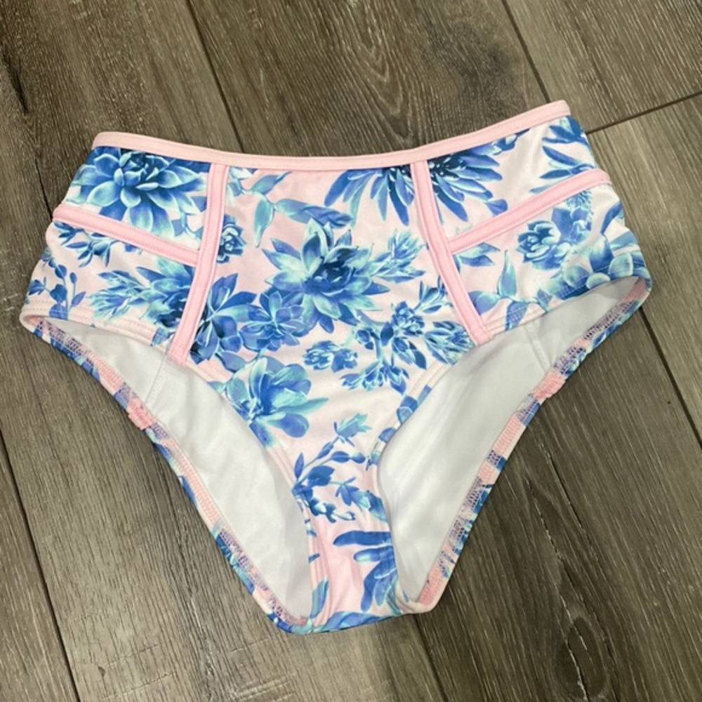 NWOT! Free Society Pink Floral Print‎ Bikini Bottom